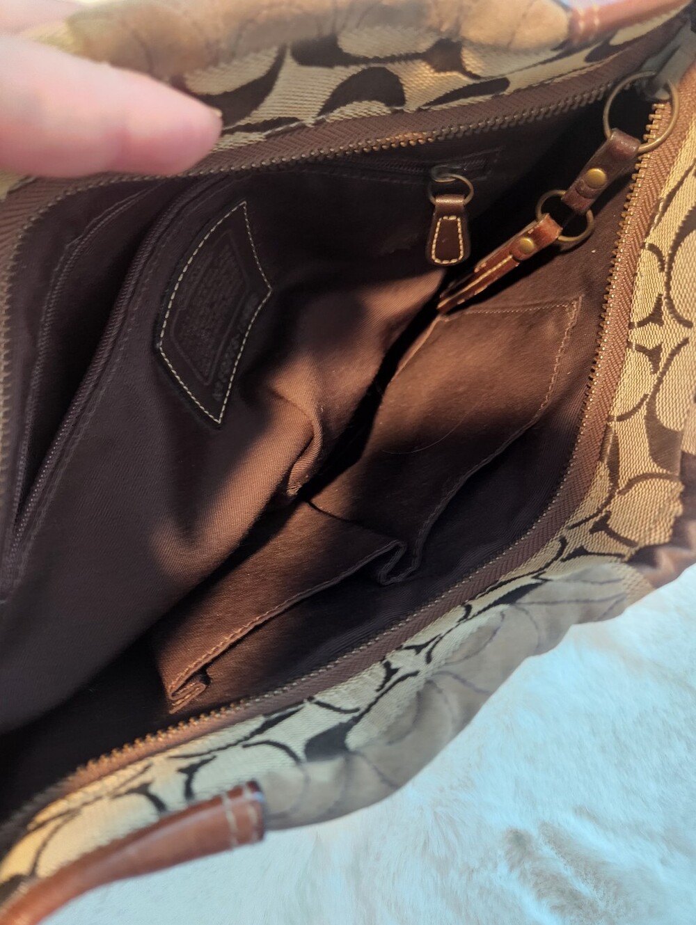 Coach Patchwork Vintage Signature Hobo Shoulder Bag in Brown, Tan and Cream - Picture 11 of 12